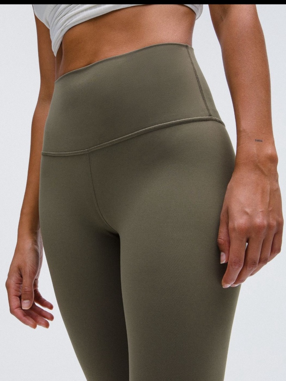 Lululemon Align™ High-Rise Leggings 25" in Olive Green - Picture 8 of 9